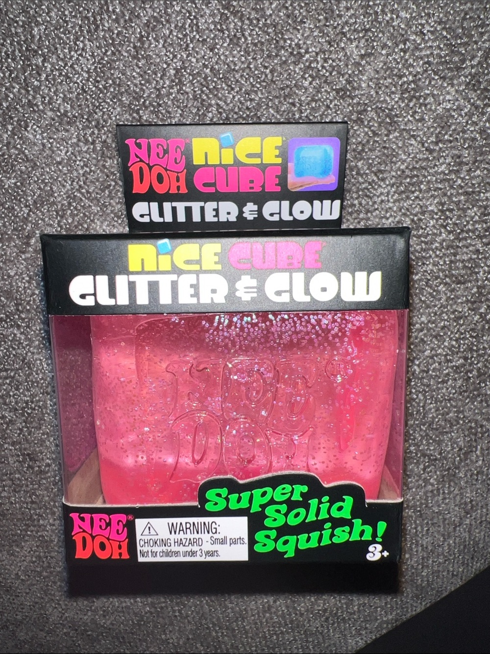 **AUTHENTIC** NeeDoh Nice Cube Glitter & Glow - Pink